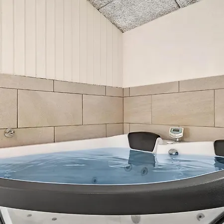 Nyaraló Awesome In With Sauna